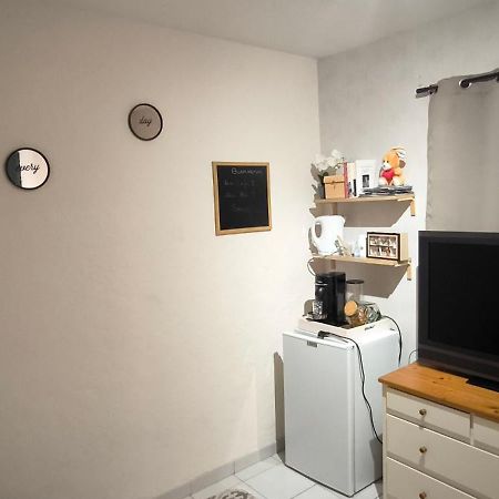 Bienvenue En Gatine Apartment Le Retail Екстериор снимка